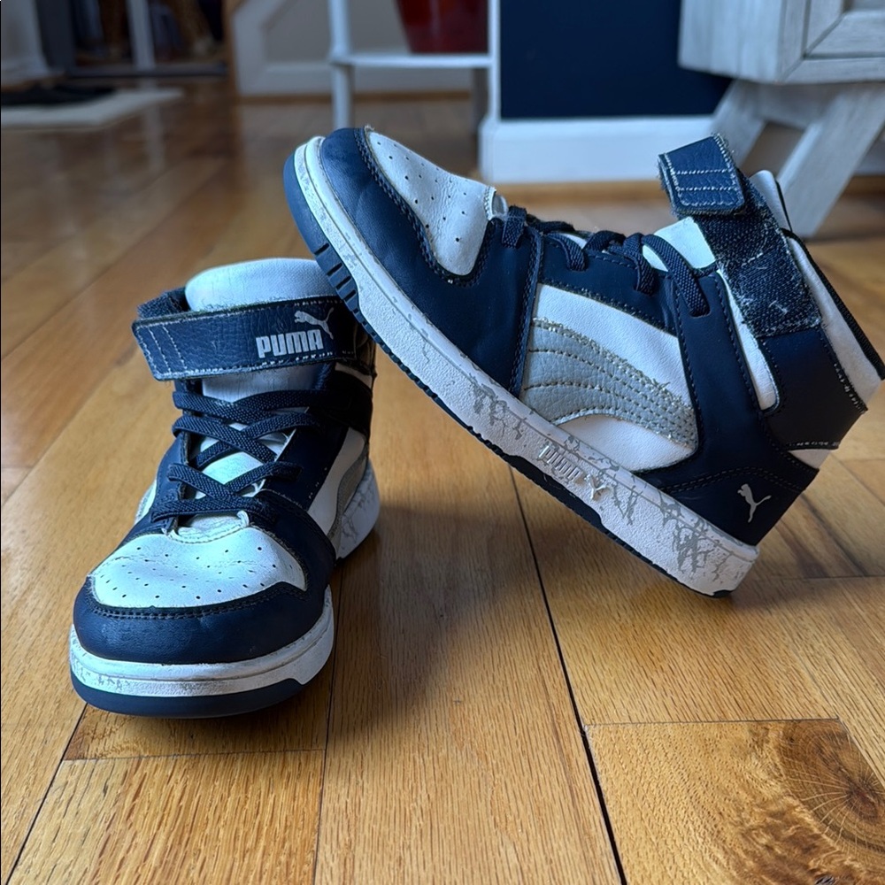 Puma Kids' Navy and White Sneakers, size 2C